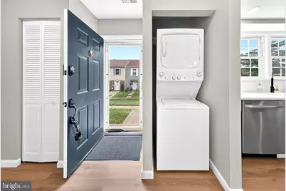 9093 Wharton Court, Manassas, VA 20110 - Photo 7