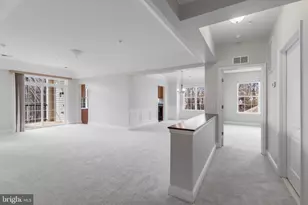 9204 Charleston Dr, Manassas, VA 20110 - Photo 11