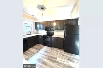 9919 Sugarwood Ln, Manassas, VA 20110 - Photo 5