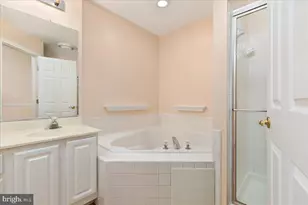 10251 Magnolia Grove Dr, Manassas, VA 20110 - Photo 19