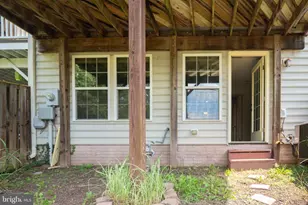 10246 Whitworth Ln, Manassas, VA 20110 - Photo 11
