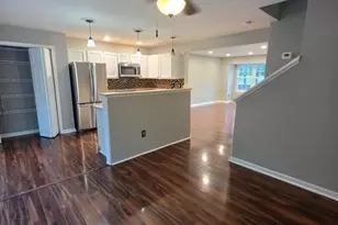 10203 Calypso Dr, Manassas, VA 20110 - Photo 5