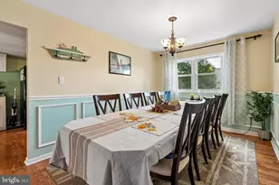 8519 Piney Point Ct, Manassas, VA 20110 - Photo 7