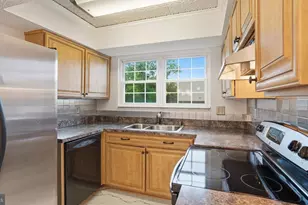 9370 Caspian Way, Manassas, VA 20110 - Photo 3