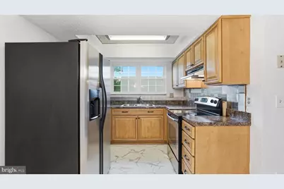 9370 Caspian Way #301, Manassas, VA 20110 - Photo 11