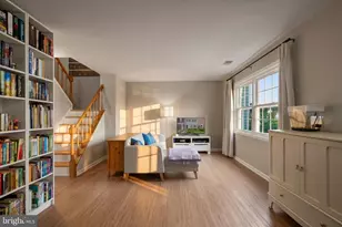 8409 Oakgrove Ct, Manassas, VA 20110 - Photo 3
