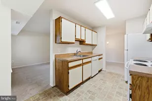8372 Buttress, Manassas, VA 20110 - Photo 7