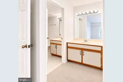 9553 Battery Heights Boulevard #202, Manassas, VA 20110 - Photo 5