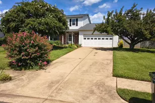 10028 Elderberry Ct, Manassas, VA 20110 - Photo 3