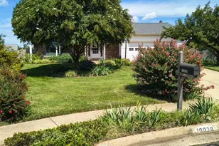 10028 Elderberry Ct, Manassas, VA 20110 - Photo 5