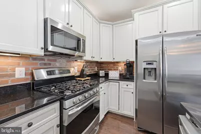 9504 Lee Court, Manassas, VA 20110 - Photo 3