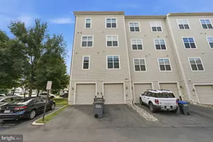9504 Lee Ct, Manassas, VA 20110 - Photo 5