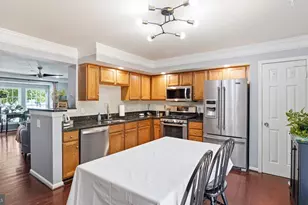 9560 Buttonbush Ct, Manassas, VA 20110 - Photo 5
