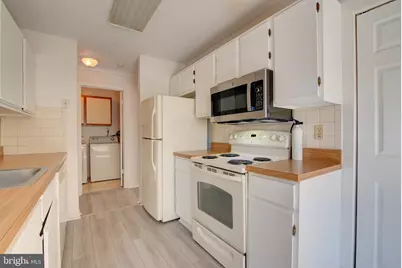 9564 Cannoneer Court #304, Manassas, VA 20110 - Photo 5
