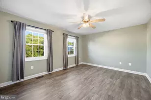8650 Point of Woods Dr, Manassas, VA 20110 - Photo 21