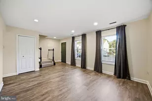 8650 Point of Woods Dr, Manassas, VA 20110 - Photo 5
