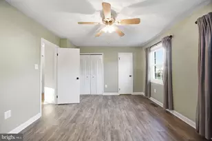 8650 Point of Woods Dr, Manassas, VA 20110 - Photo 23