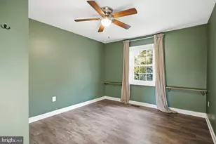 8650 Point of Woods Dr, Manassas, VA 20110 - Photo 29