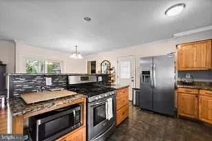 8705 Jackson Ave, Manassas, VA 20110 - Photo 7