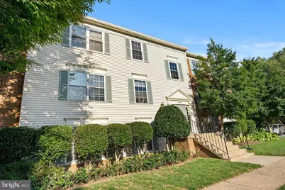 9240 Caspian Way #201, Manassas, VA 20110 - Photo 3
