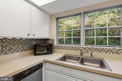 9240 Caspian Way #201, Manassas, VA 20110 - Photo 13
