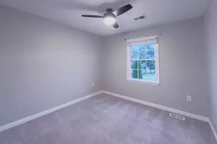 8948 McDowell Common, Manassas, VA 20110 - Photo 19