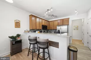 9202 Charleston Dr, Manassas, VA 20110 - Photo 5