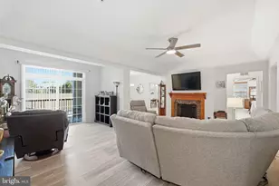 9202 Charleston Dr, Manassas, VA 20110 - Photo 3