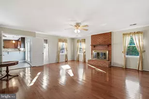 8878 Sweetbriar St, Manassas, VA 20110 - Photo 5