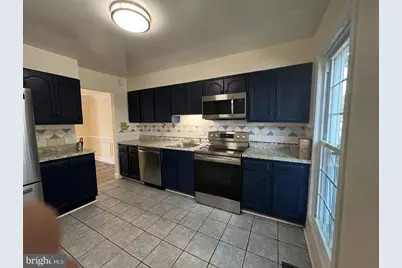 8440 Willow Glen Court, Manassas, VA 20110 - Photo 11