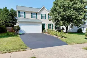 9225 Stephanie St, Manassas Park, VA 20111 - Photo 1
