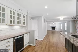 9212 Zachary Ct, Manassas Park, VA 20111 - Photo 17
