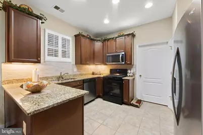9713 Handerson Place #UNIT 104, Manassas Park, VA 20111 - Photo 11