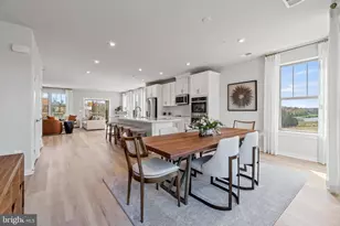 1105B Dabney Dr, Manassas Park, VA 20111 - Photo 3