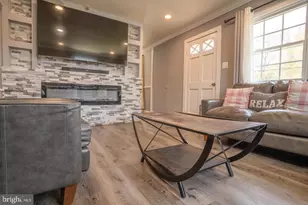 114 Colburn Dr, Manassas Park, VA 20111 - Photo 3