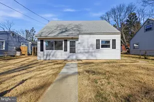 188 Holden Dr, Manassas Park, VA 20111 - Photo 3