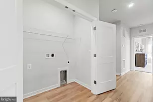 1113B Dabney Dr, Manassas Park, VA 20111 - Photo 17