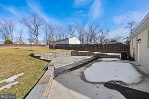 186 Lambert Dr, Manassas Park, VA 20111 - Photo 43