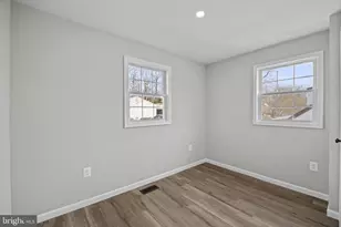 186 Lambert Dr, Manassas Park, VA 20111 - Photo 29