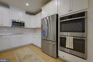 203 Park Central Ter, Manassas Park, VA 20111 - Photo 9