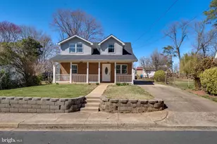 104 Morton Ct, Manassas Park, VA 20111 - Photo 3