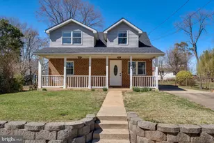 104 Morton Ct, Manassas Park, VA 20111 - Photo 1