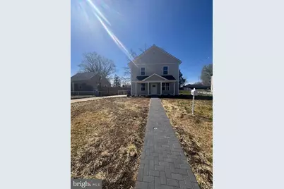 129 Evans Street, Manassas Park, VA 20111 - Photo 3