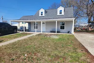 146 Scott Dr, Manassas Park, VA 20111 - Photo 1