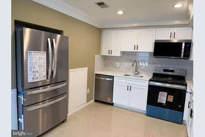 139 Polk Drive, Manassas Park, VA 20111 - Photo 3