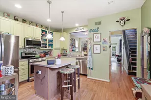 9411 Primrose Ln, Manassas Park, VA 20111 - Photo 9