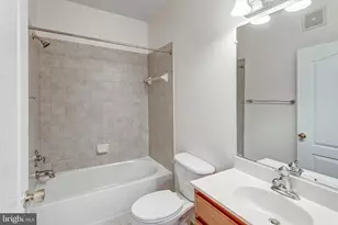 9722 Holmes Pl, Manassas Park, VA 20111 - Photo 23