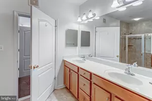 9722 Holmes Pl, Manassas Park, VA 20111 - Photo 19