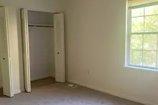 8637 Cartwright Ct, Manassas Park, VA 20111 - Photo 19