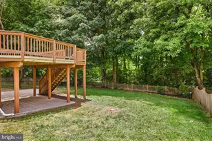 9242 Matthew Dr, Manassas Park, VA 20111 - Photo 35